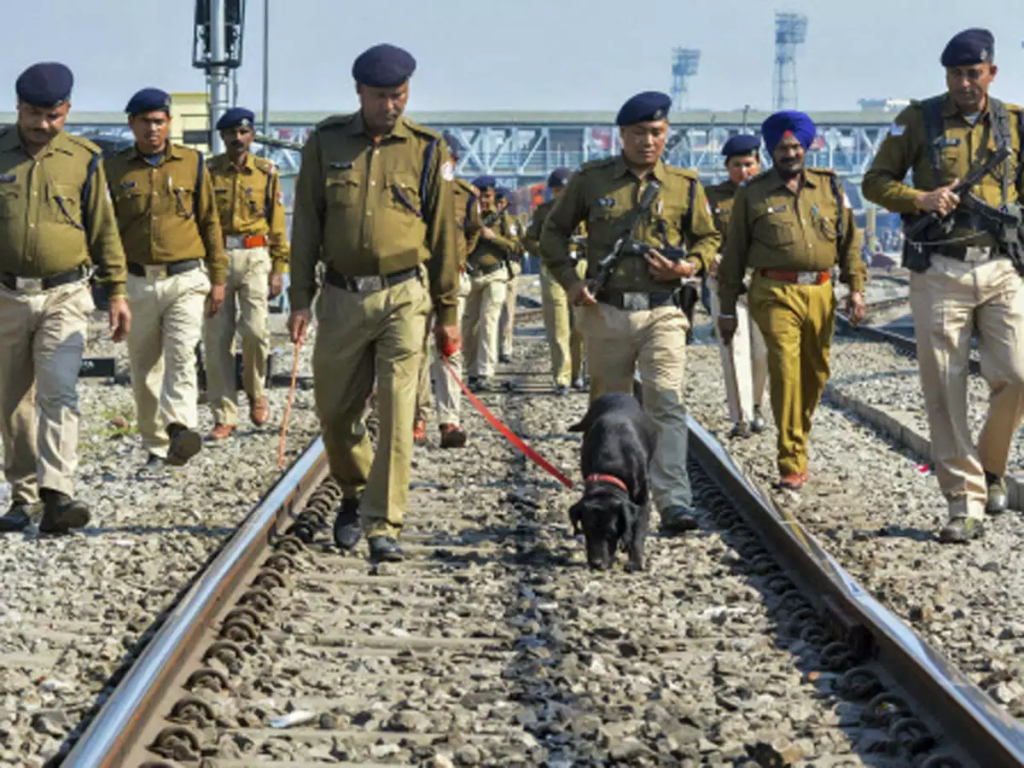 RPF Constable Recruitment 2024: Apply Online for Various Post, Age, Date, Notice PDF and More Details

